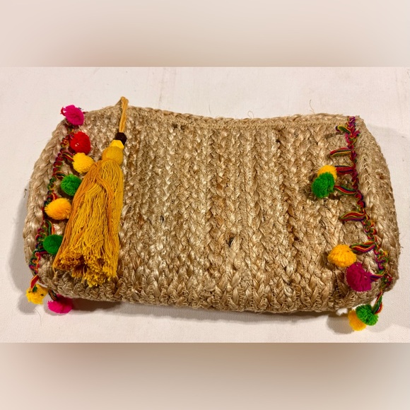 Shiraleah Jute and Cotton Clutch - Picture 6 of 6